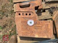 2 X 40KG NH FRONT TRACTOR WEIGHTS