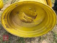 2 X 32'' JD WHEEL RIMS - 4