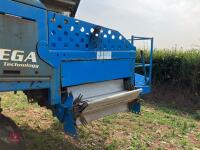 STANDEN PEARSON T2 2 ROW HARVESTER - 23