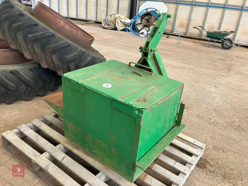 TRACTOR TOOL BOX (METAL)