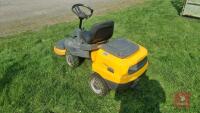 STIGA VILLA 520 HST RIDE ON MOWER - 4