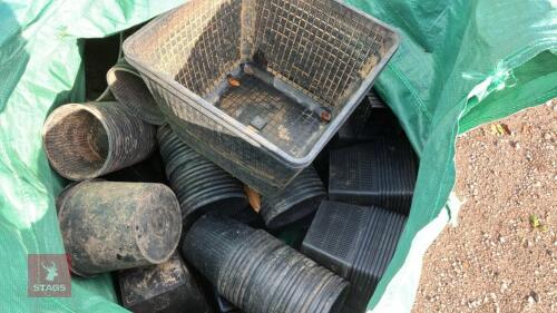 BAG OF AQUATIC POTS