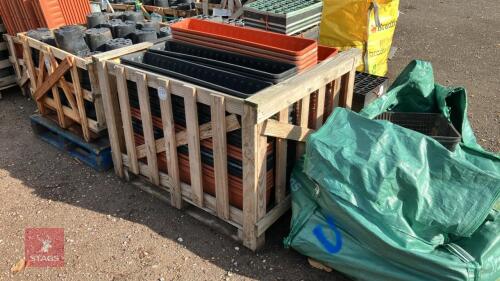 100+ X 1M PLASTIC PLANT TRUOGHS