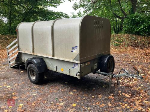 IFOR WILLIAMS P7E LIVESTOCK TRAILER