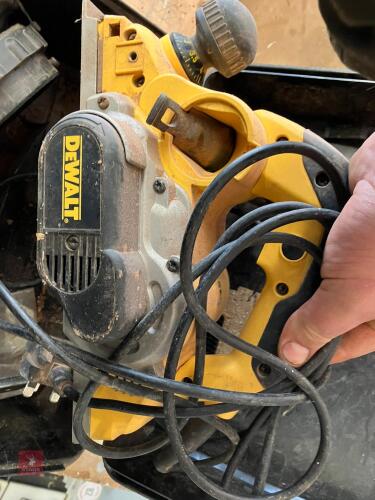 DEWALT 4'' WOOD PLANER