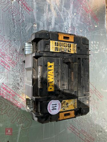 DEWALT DW625 ROUTER