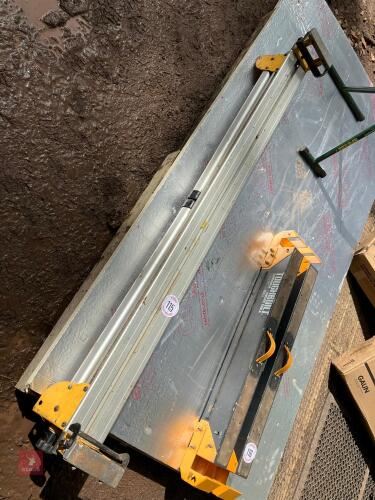 DEWALT DE7023 CHOP SAW STAND
