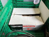 DEWALT DW682 BISCUIT JOINTER - 3