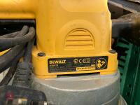 DEWALT D26410 ORBITAL SANDER - 4