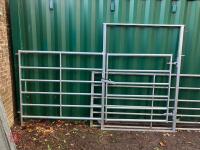 10' GALVANISED CATTLE HANDLING GATE - 2