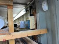 2000 20' SHIPPING CONTAINER - 5