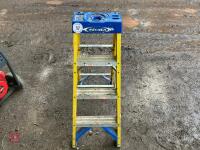WERNER STEP LADDER - 5