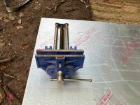 RECORD NO53 TIMBER VICE - 3