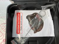 PAIR OF SUCTION CUPS - 3