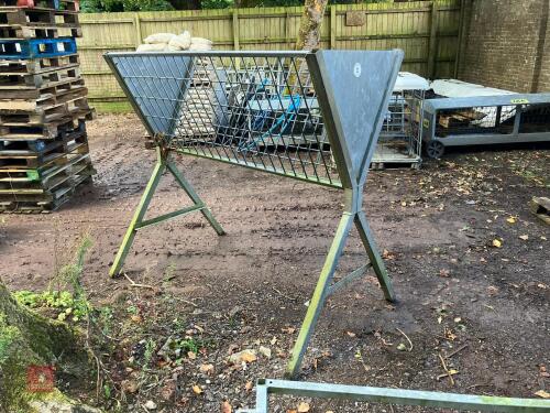 6' GALVANISED FREESTANDING HAY RACK