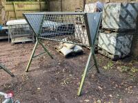 6' GALVANISED FREESTANDING HAY RACK