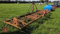 MF 137 SPRING TINE CULTIVATOR - 5