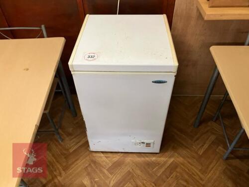 UNDER COUNTER ICE KING FREEZER