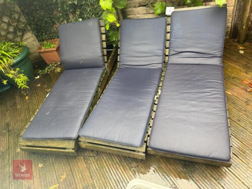 3 RECLINING GARDEN CHAIRS