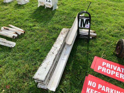 DRESSAGE ARENA MARKERS
