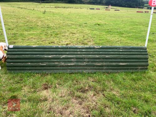 70CM HIGH XC 'LOG TRIANGLE' FENCE