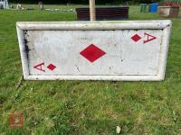 80CM HIGH XC 'PLAYING CARD' FENCE - 2