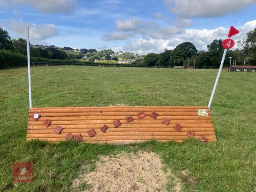 70CM HIGH CROSS COUNTRY 'DRESS' FENCE
