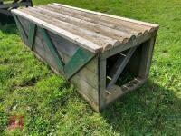80CM HIGH XC 'TRAIN CARRIAGE' FENCE - 18