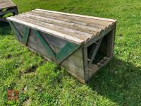 80CM HIGH XC 'TRAIN CARRIAGE' FENCE - 19