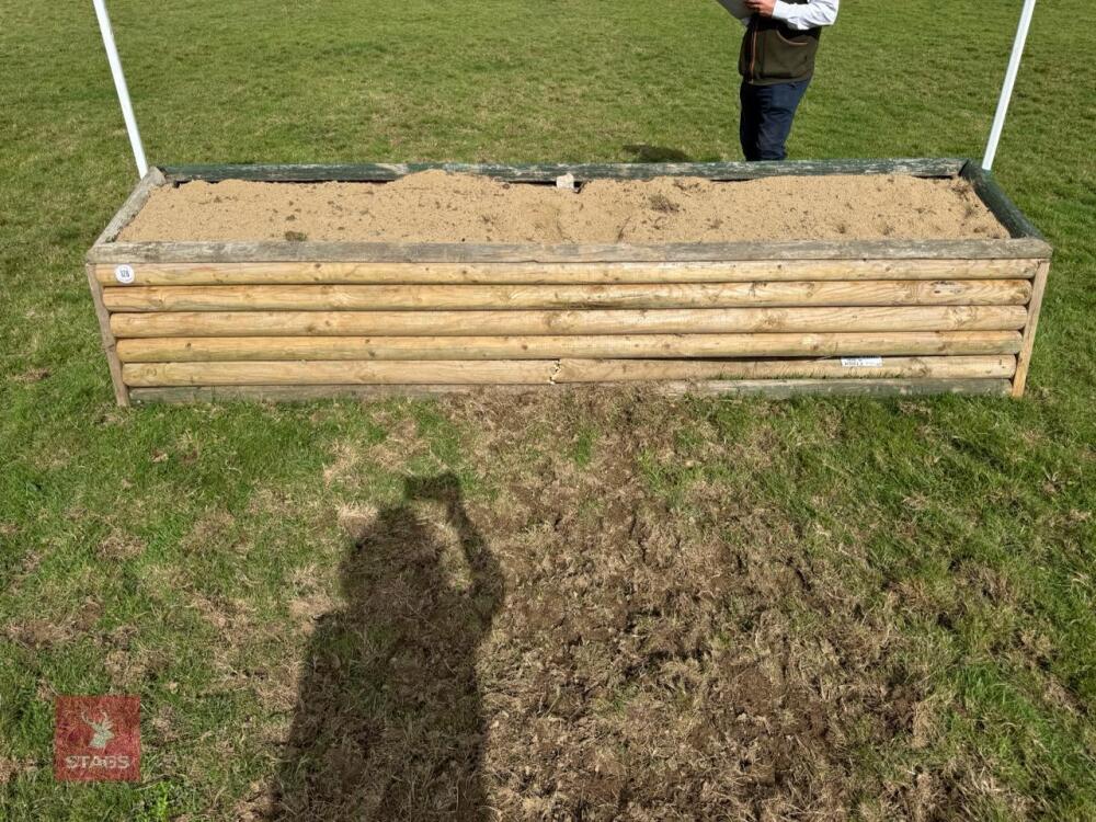 80CM HIGH XC 'CHAIR' FENCE