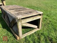 80CM HIGH XC 'TRAIN CARRIAGE' FENCE - 6