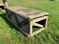80CM HIGH XC 'TRAIN CARRIAGE' FENCE - 9