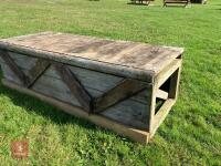 80CM HIGH XC 'TRAIN CARRIAGE' FENCE - 10
