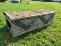 80CM HIGH XC 'TRAIN CARRIAGE' FENCE - 17