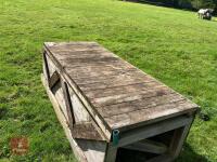 80CM HIGH XC 'TRAIN CARRIAGE' FENCE - 18