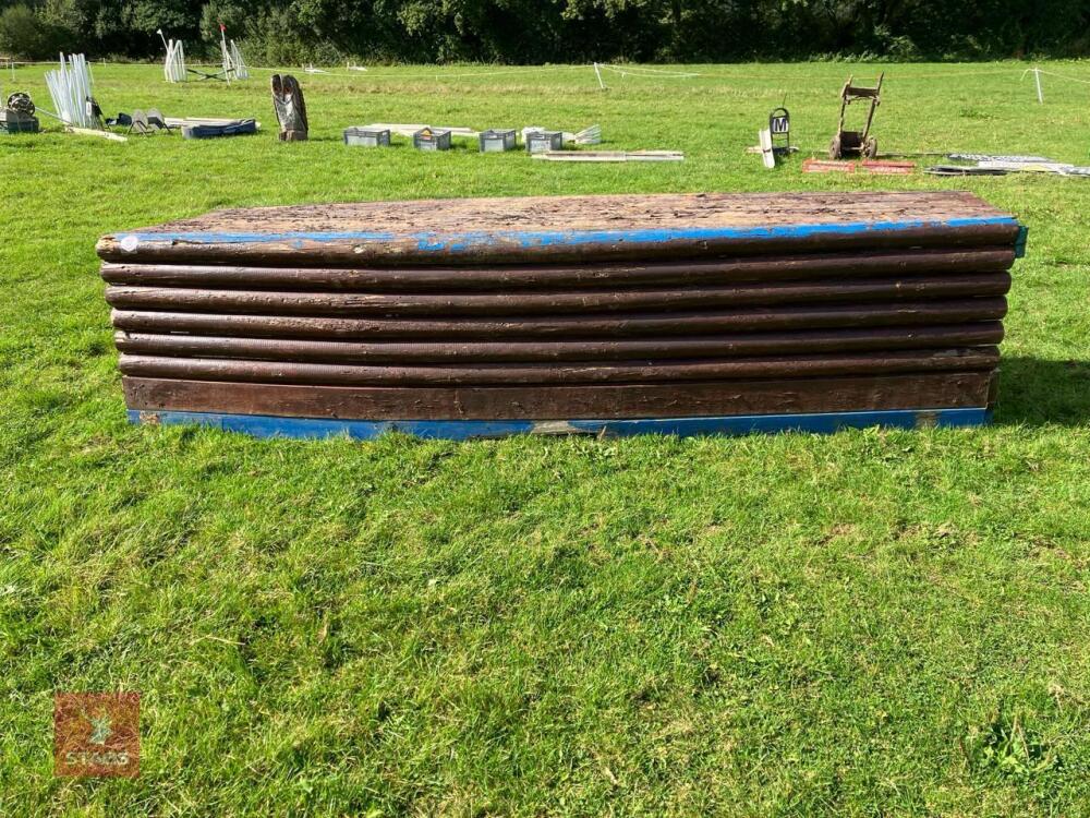 90CM HIGH XC 'BOAT' FENCE