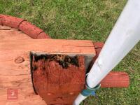 90CM HIGH XC 'WISHING WELL' FENCE - 9