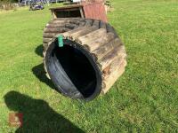 90CM HIGH XC 'CURVED LOG ROLL' FENCE - 25