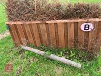 90CM HIGH XC 'V' BRUSH TOP FENCE - 11
