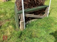 90CM HIGH XC 'CORNER BRUSH TOP' FENCE - 10
