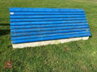 100CM HIGH XC 'LOG TRIANGLE' FENCE - 5