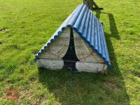 100CM HIGH XC 'LOG TRIANGLE' FENCE - 15