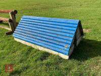 100CM HIGH XC 'LOG TRIANGLE' FENCE - 21