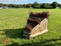 110CM HIGH XC TRIPLE BRUSH ARROW FENCE - 2