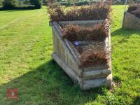 110CM HIGH XC TRIPLE BRUSH ARROW FENCE - 7