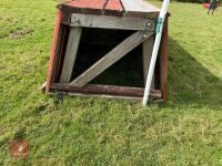 100CM HIGH XC 'TABLE' FENCE - 12