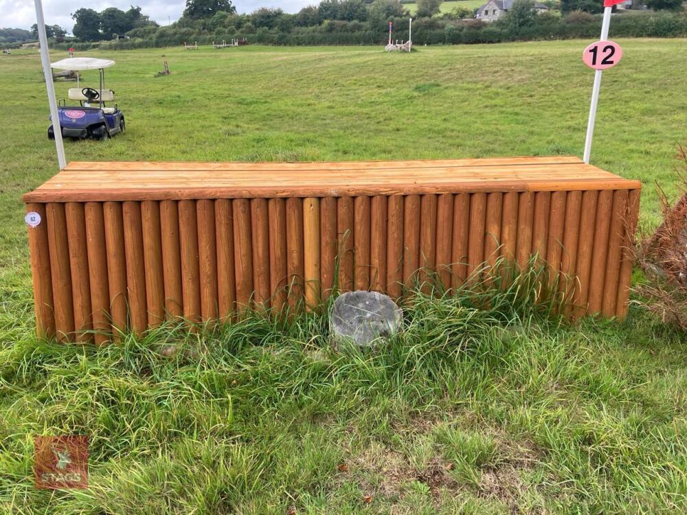 100CM HIGH CROSS COUNTRY 'TABLE' FENCE