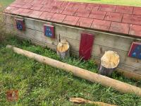 110CM HIGH XC 'HOUSE' FENCE - 17