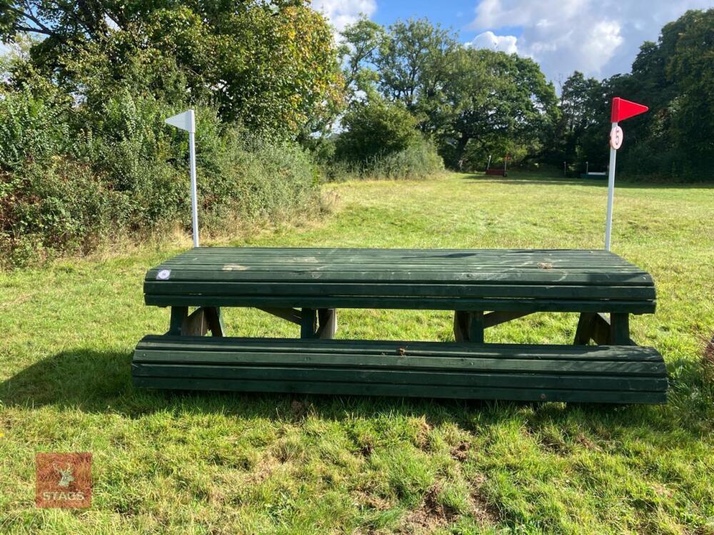 100CM HIGH CROSS COUNTRY 'CHAIR' FENCE