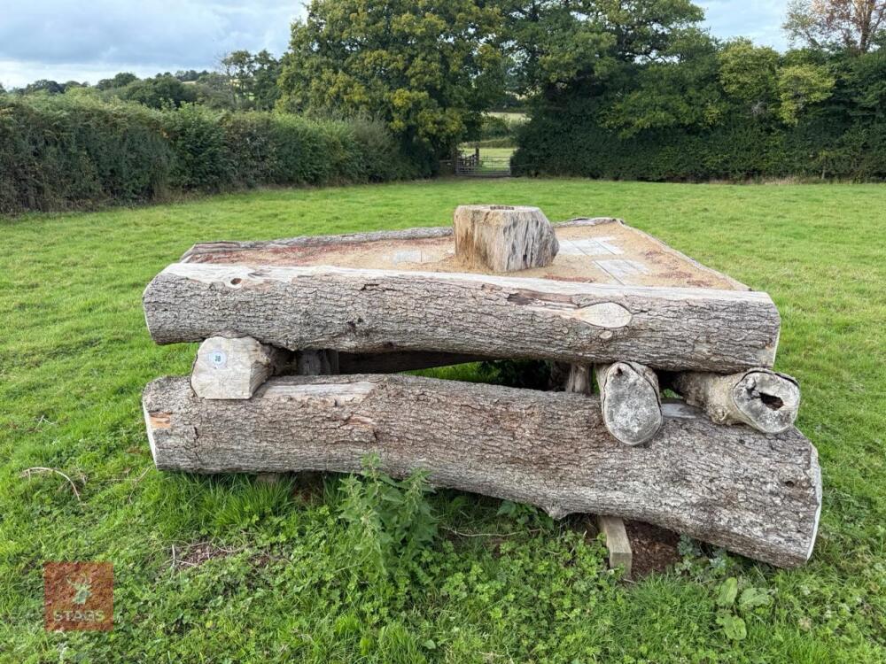 110CM HIGH XC 'CORNER LOG' FENCE